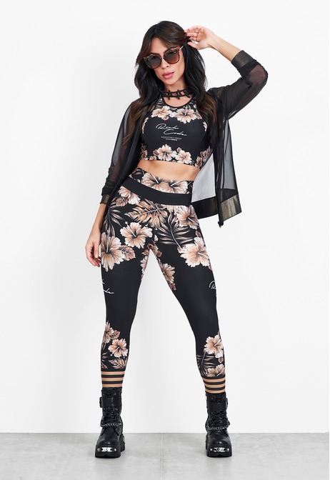 Top Cropped Kipu Rock